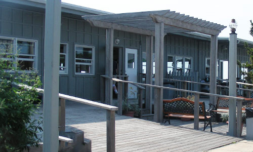 Flynns-Exterior-Ocean-Bay-Park-Fire-Island